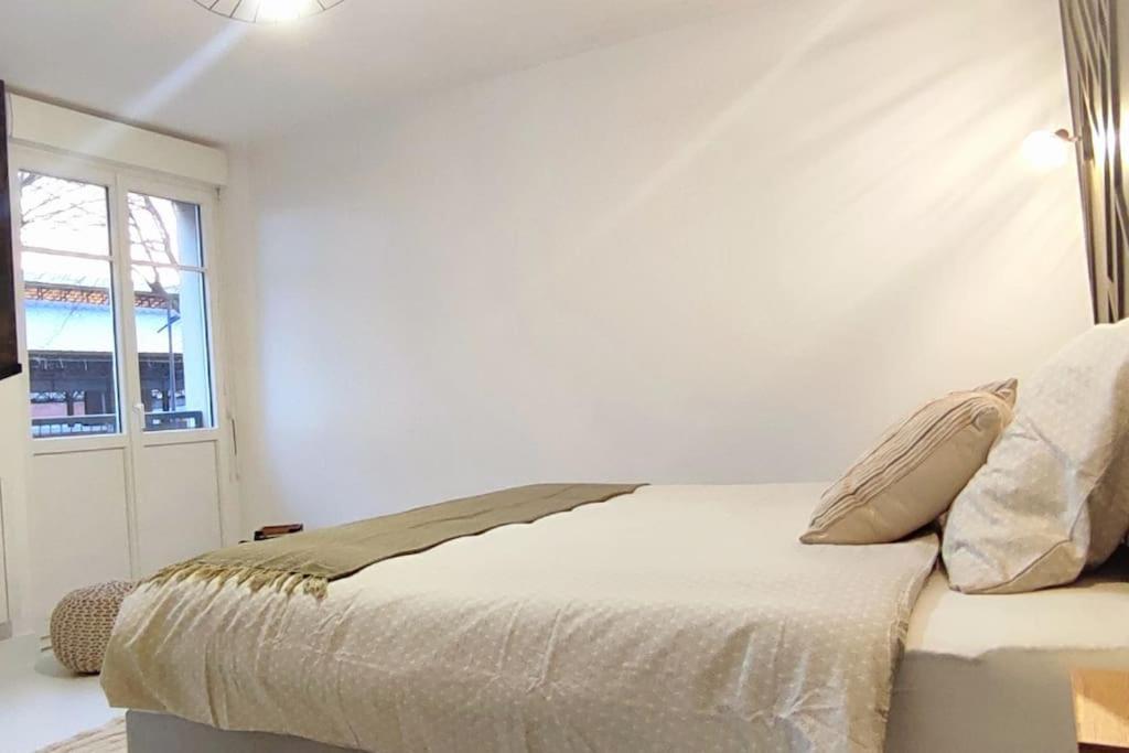 Le Paris-Brest - Faites Une Pause Sur Votre Trajet Apartment แซงต์-บรีเออ ภายนอก รูปภาพ